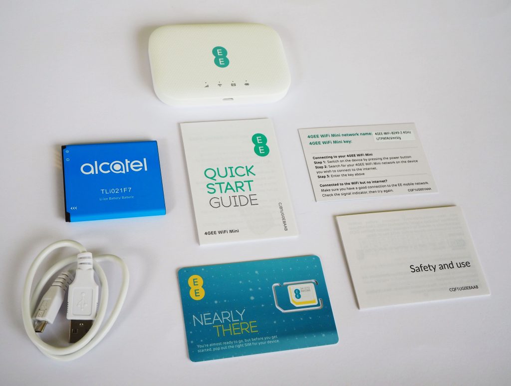 EE MiFi device and included accessories.