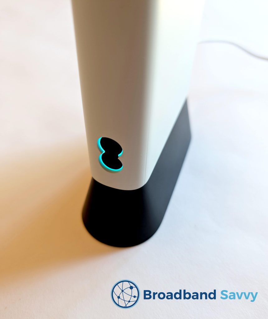 EE Smart 4G Hub status light.