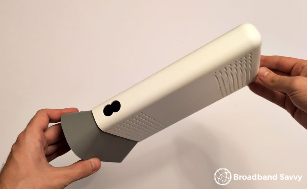 EE Smart Hub 7 Plus.