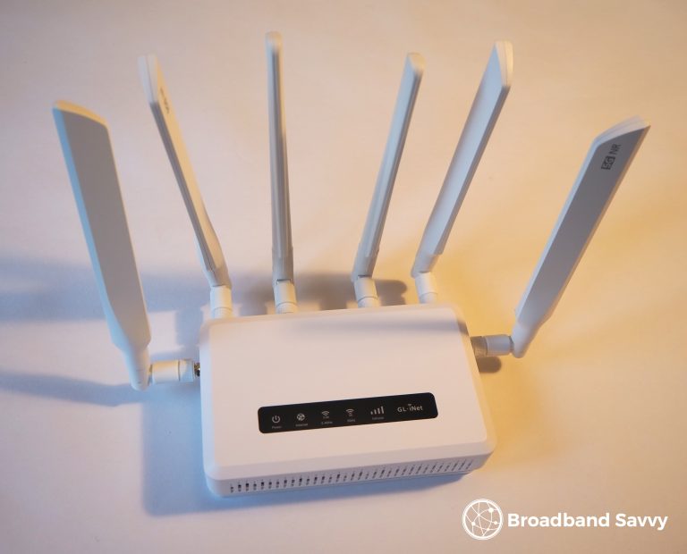 GL.iNet GL-X3000 5G router.