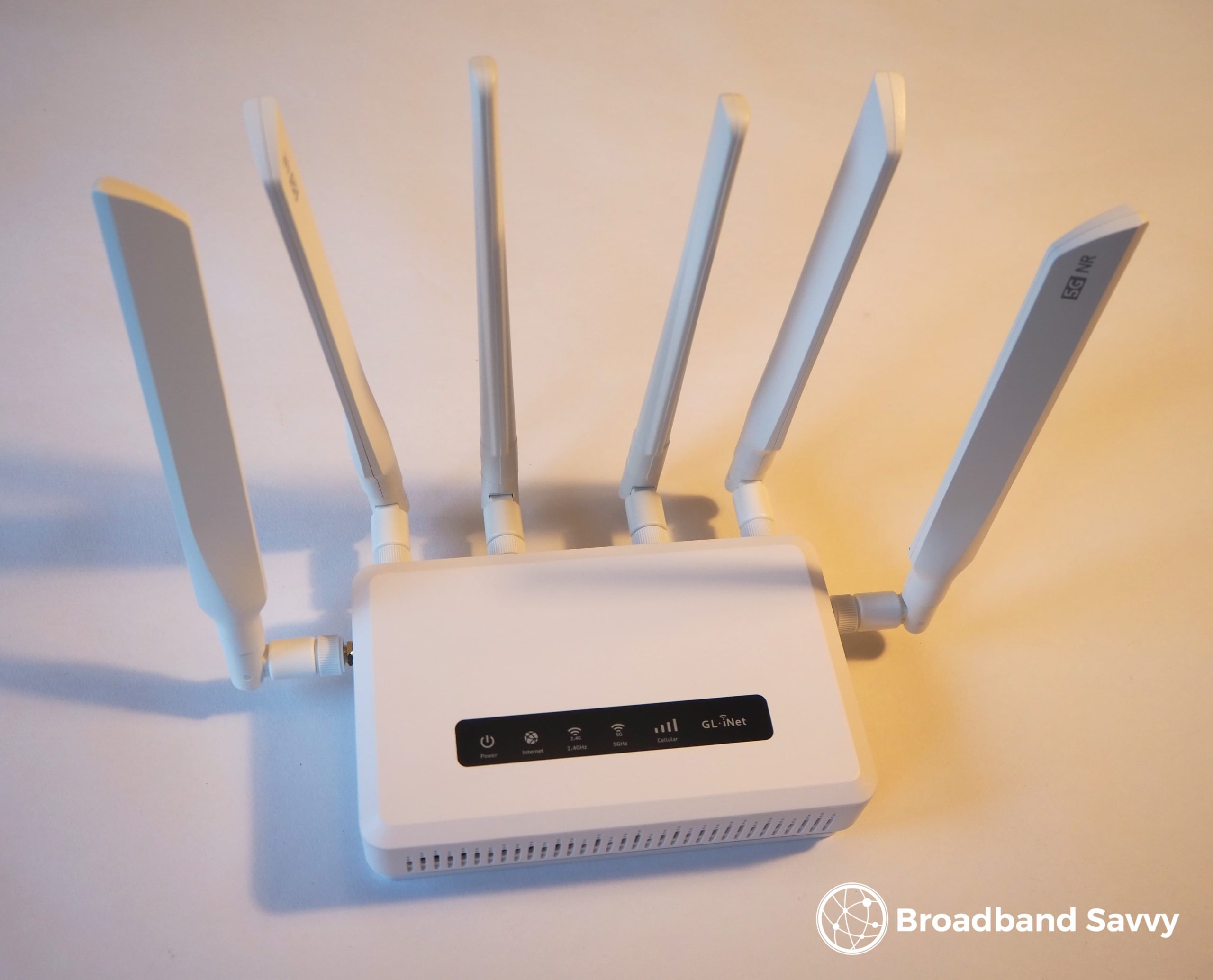 GL.iNet GL-X3000 5G router.