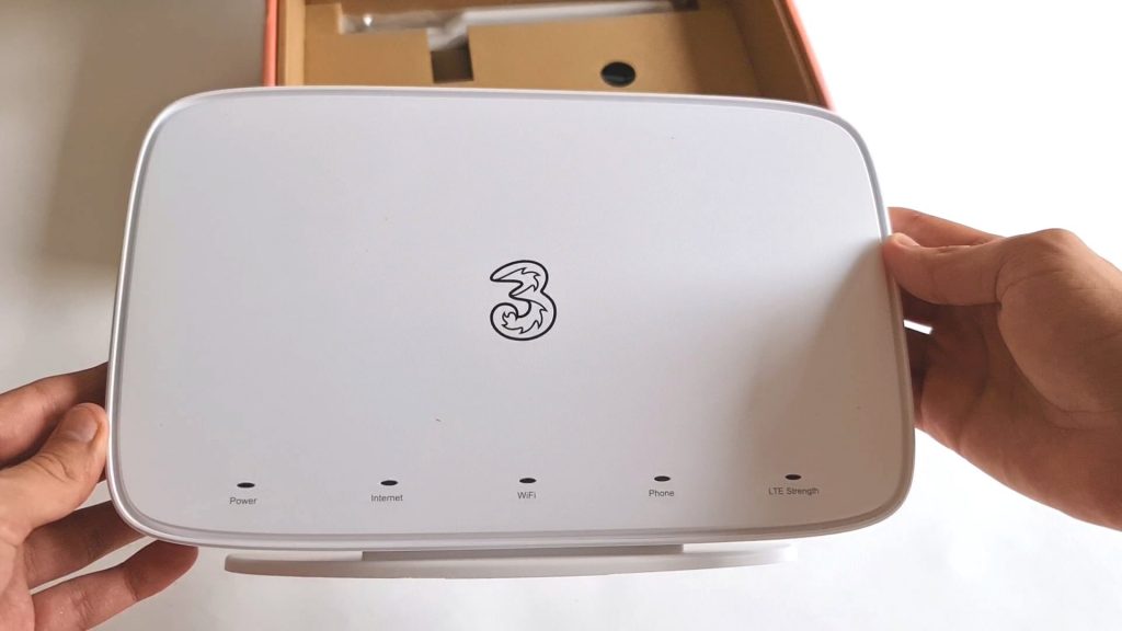 Three 4G Plus Hub router.