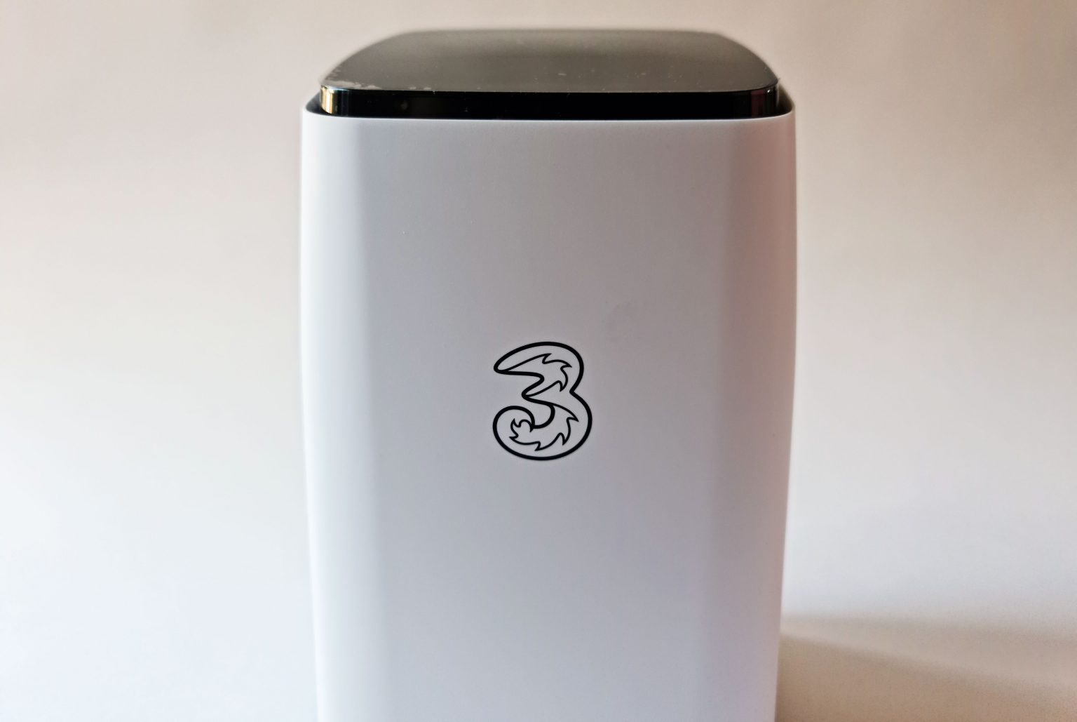 Three 5G Hub Review | Is Three 5G Broadband Any Good?