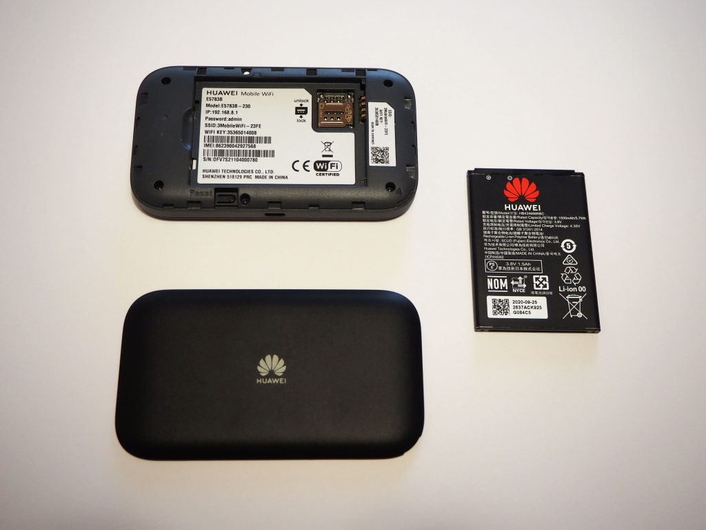 three huawei mifi