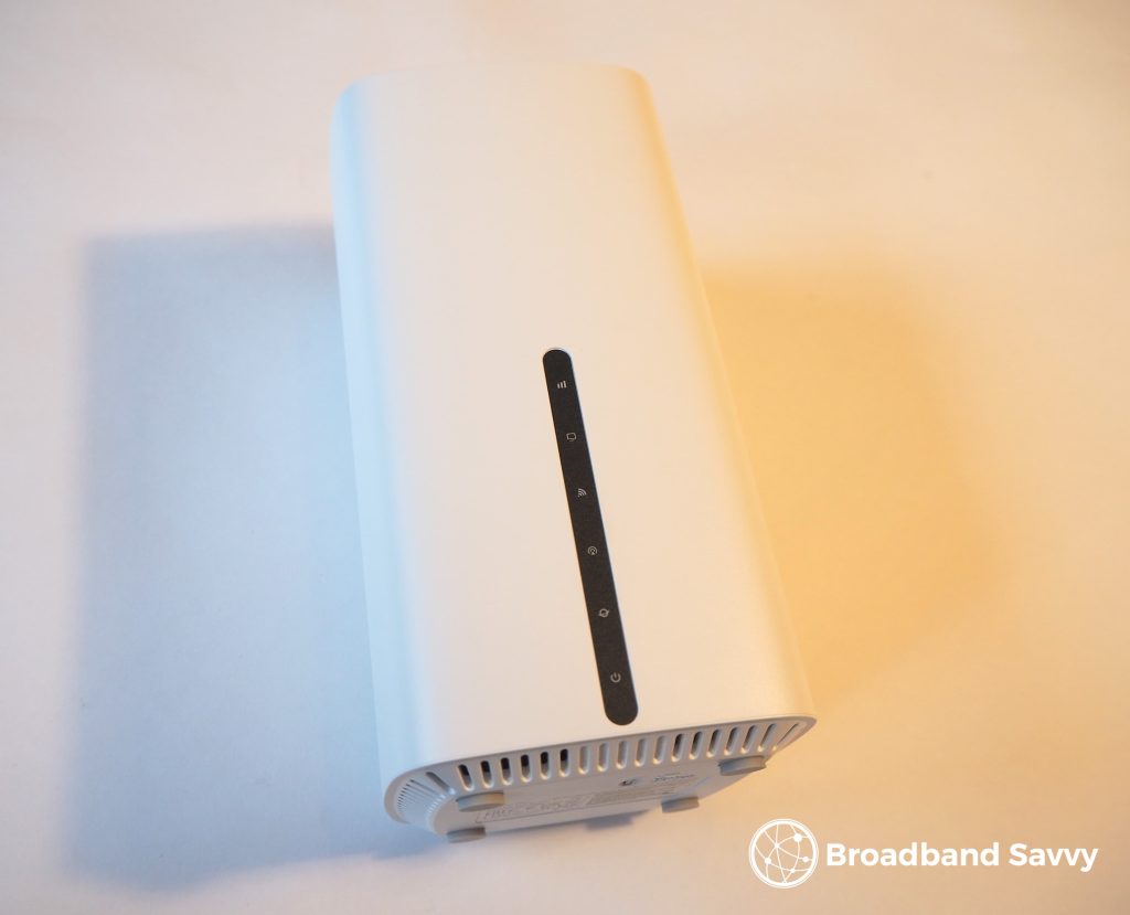 TP-Link Archer NX200.